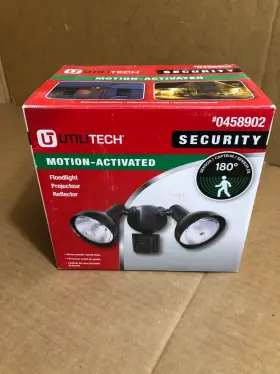 Utilitech 016963554122 180-degree 2-head Bronze Halogen Motion-activated Flood Light Utilitech 016963554122 180-degree 2-head Bronze Halogen Motion-activated Flood Light