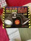 Satco Lighting SF77-495 Bronze Finish 2-LIGHT Outdoor Wall-mount Floodlight Open. Price: $27.50.