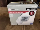 Utilitech #0017302 Switch Controlled Security Floodlight With 150W Halogen Bulb New. Price: $19.79.